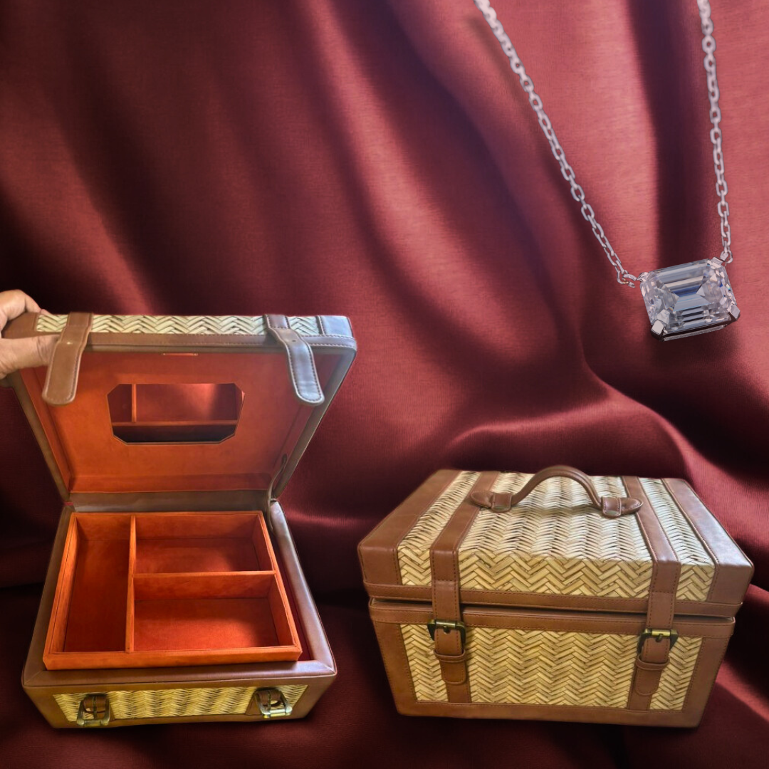 Rustic wicker jewellery case for women accessories